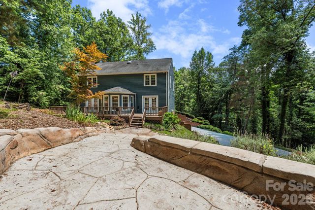 3132 Stoney Brook Drive, Lenoir, NC 28645