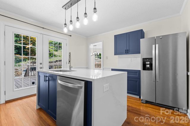 3132 Stoney Brook Drive, Lenoir, NC 28645