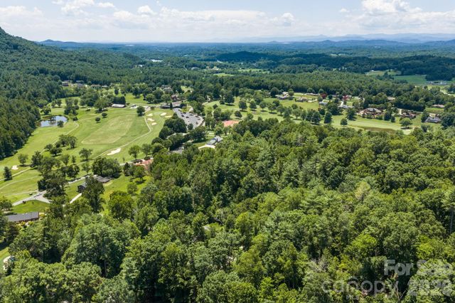 3132 Stoney Brook Drive, Lenoir, NC 28645