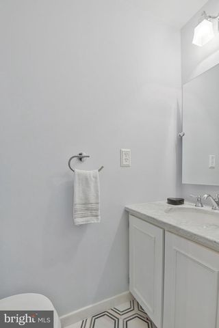 2655 CENTENNIAL CT, Alexandria, VA 22311