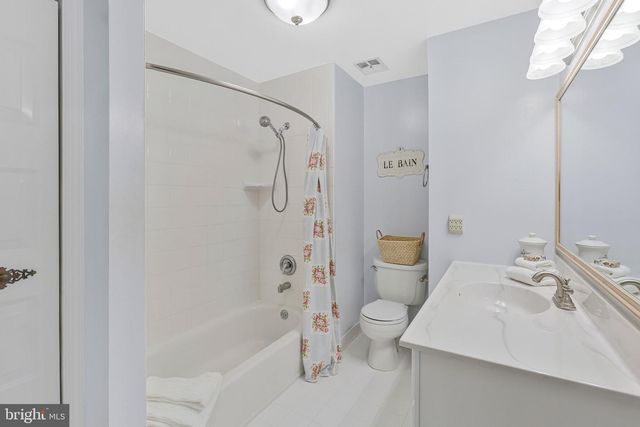2655 CENTENNIAL CT, Alexandria, VA 22311