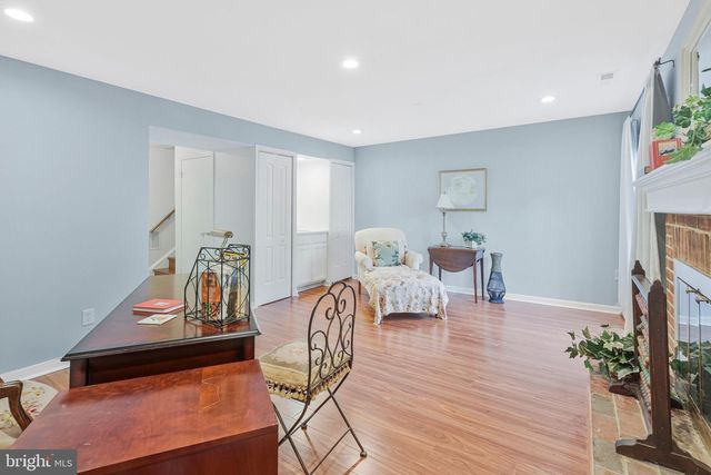 2655 CENTENNIAL CT, Alexandria, VA 22311