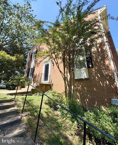 2655 CENTENNIAL CT, Alexandria, VA 22311