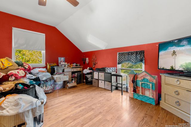 9658 S Foster, San Antonio, TX 78222