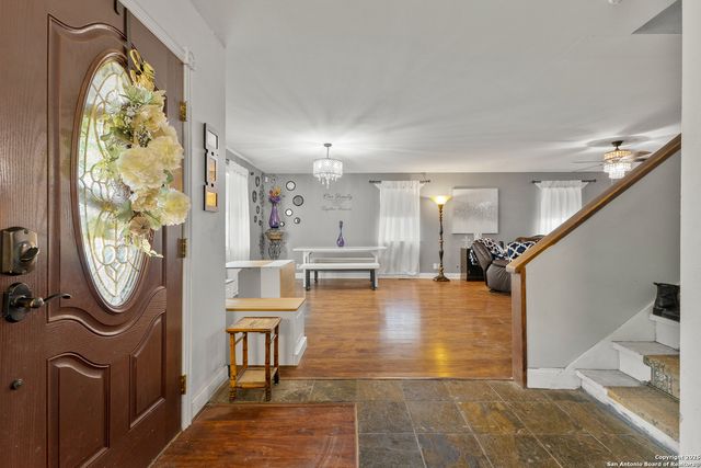 9658 S Foster, San Antonio, TX 78222