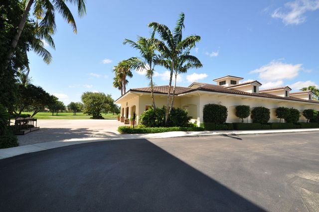 5761 Paddington Way, Boca Raton, FL 33496