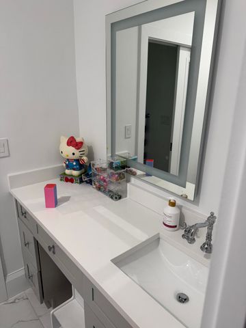 5761 Paddington Way, Boca Raton, FL 33496