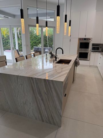 5761 Paddington Way, Boca Raton, FL 33496