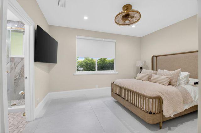 5761 Paddington Way, Boca Raton, FL 33496