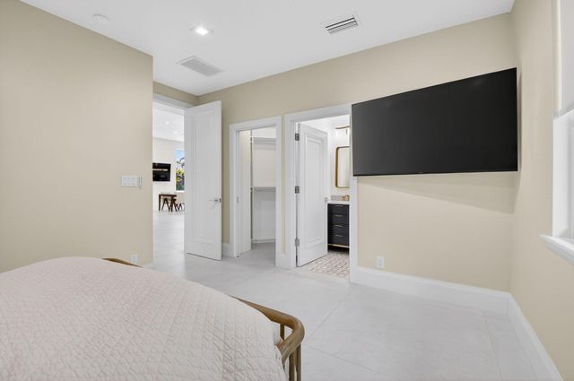 5761 Paddington Way, Boca Raton, FL 33496