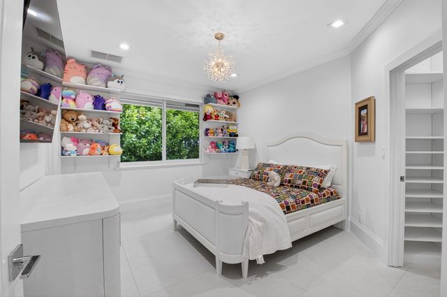 5761 Paddington Way, Boca Raton, FL 33496