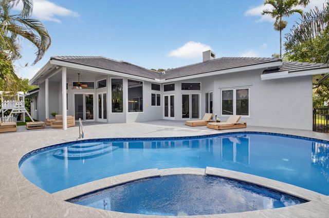 5761 Paddington Way, Boca Raton, FL 33496