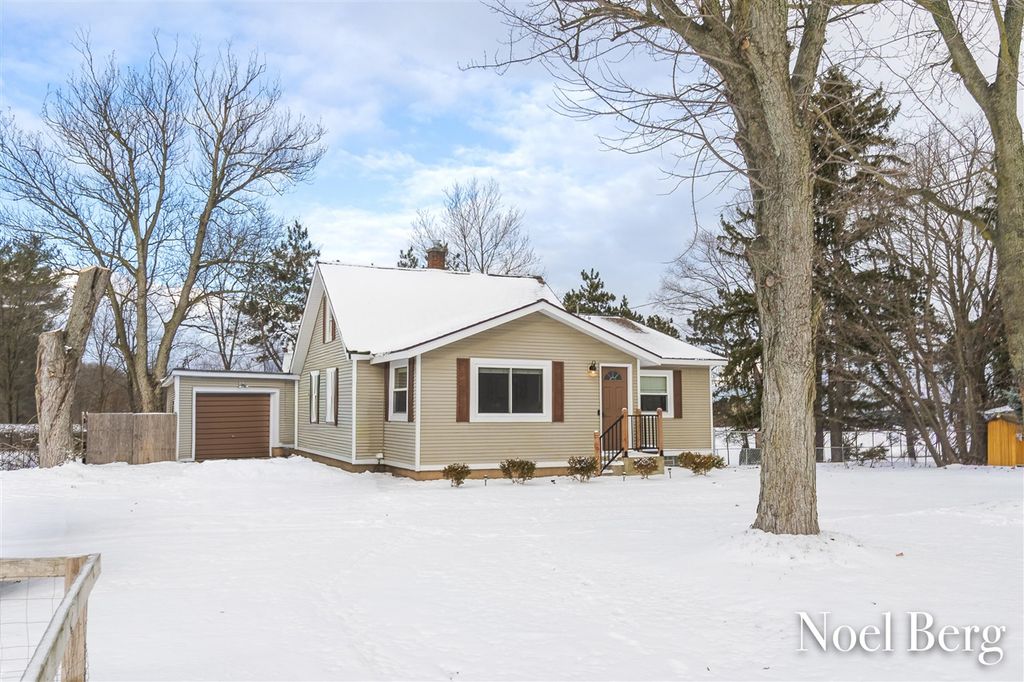 12607 68th Avenue, Allendale, MI 49401