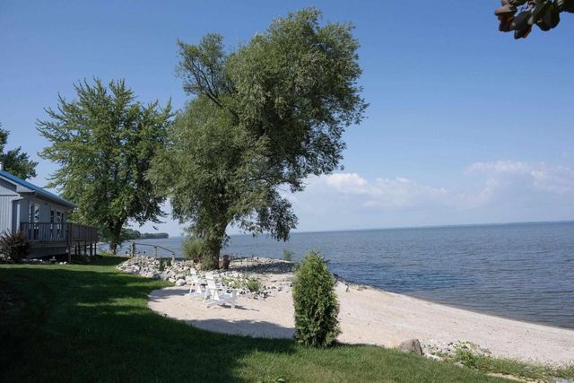 4061 NICOLET ROAD, Green Bay, WI 54311