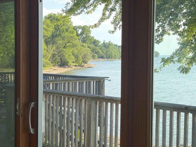 4061 NICOLET ROAD, Green Bay, WI 54311