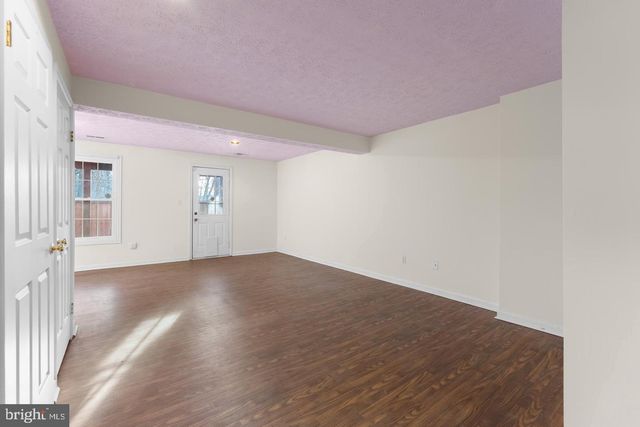 2126 COMMISSARY CIR, Odenton, MD 21113