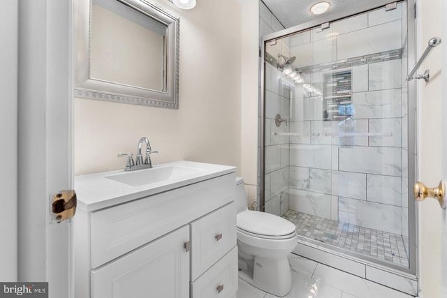2126 COMMISSARY CIR, Odenton, MD 21113