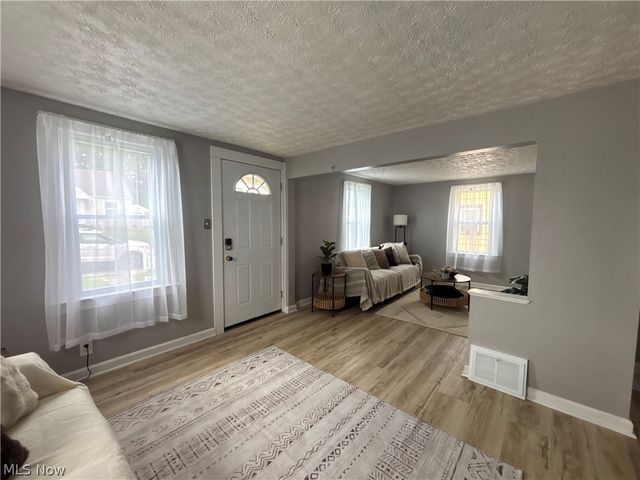 1242 Dartmouth Avenue SW, Canton, OH 44710