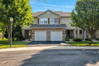 446 S Wenbriar Square, Addison, IL 60101