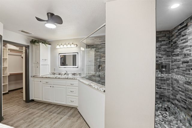 8904 Woodlawn Drive, Granbury, TX 76049