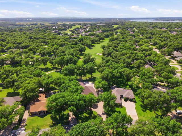 8904 Woodlawn Drive, Granbury, TX 76049