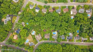 5 Brookside Circle, Marlboro, NJ 07746