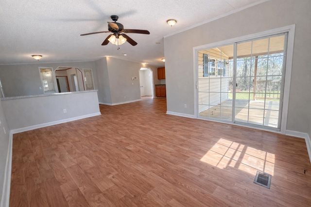 1229 Wyboo Avenue, Manning, SC 29102