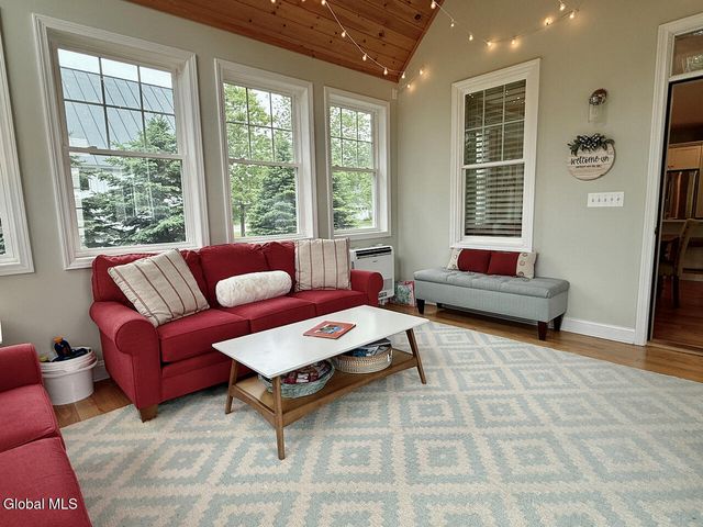 34 Cider Mill Way, Wilton, NY 12866