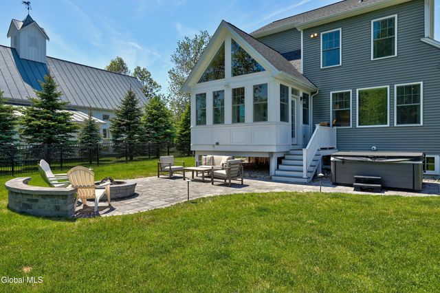34 Cider Mill Way, Wilton, NY 12866