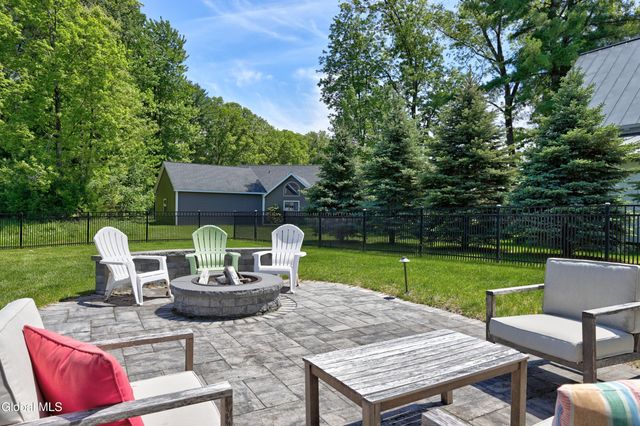 34 Cider Mill Way, Wilton, NY 12866