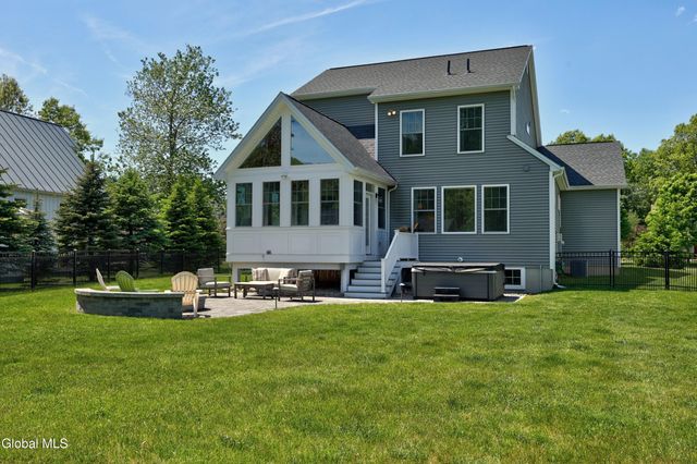 34 Cider Mill Way, Wilton, NY 12866