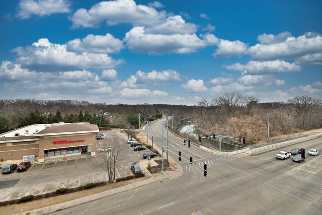 7912 W North Avenue 605W, Elmwood Park, IL 60707