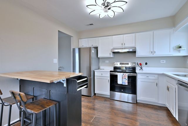 7912 W North Avenue 605W, Elmwood Park, IL 60707