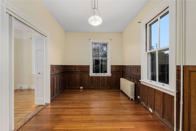 39 Walcott Avenue, Jamestown, RI 02835