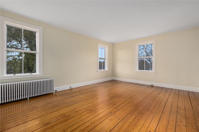 39 Walcott Avenue, Jamestown, RI 02835