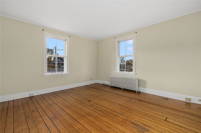 39 Walcott Avenue, Jamestown, RI 02835