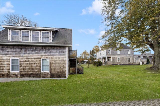 39 Walcott Avenue, Jamestown, RI 02835