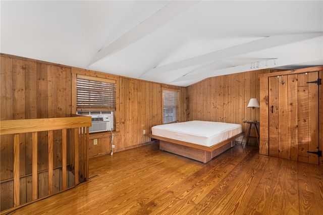 39 Walcott Avenue, Jamestown, RI 02835