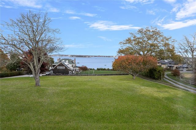39 Walcott Avenue, Jamestown, RI 02835