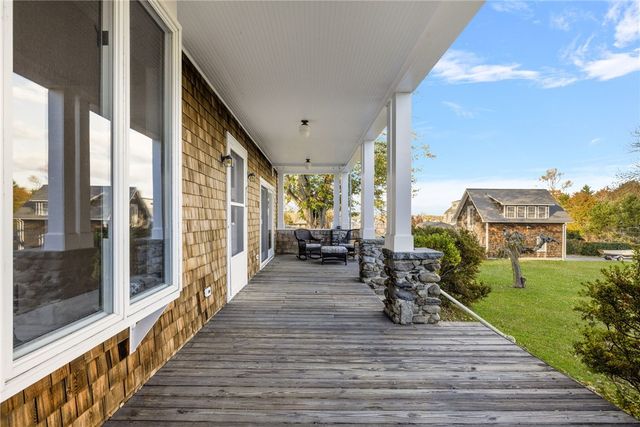 39 Walcott Avenue, Jamestown, RI 02835