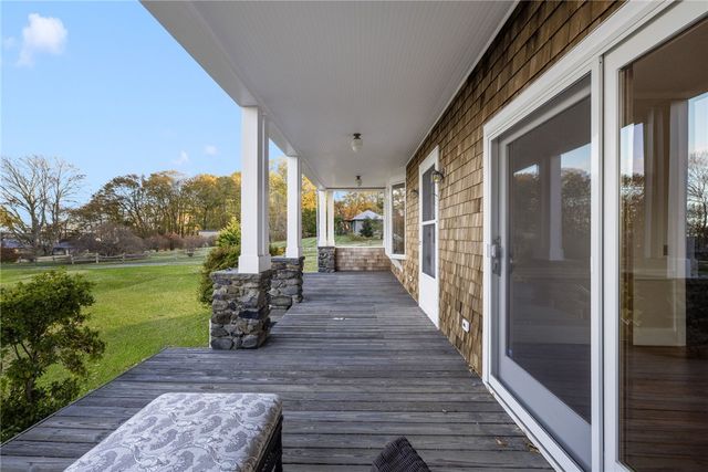 39 Walcott Avenue, Jamestown, RI 02835