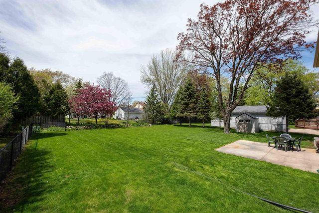 1235 S WESTHAVEN DRIVE, Oshkosh, WI 54904
