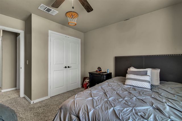 156 Buckskin Drive, Van Alstyne, TX 75495