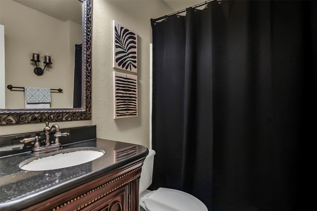 156 Buckskin Drive, Van Alstyne, TX 75495