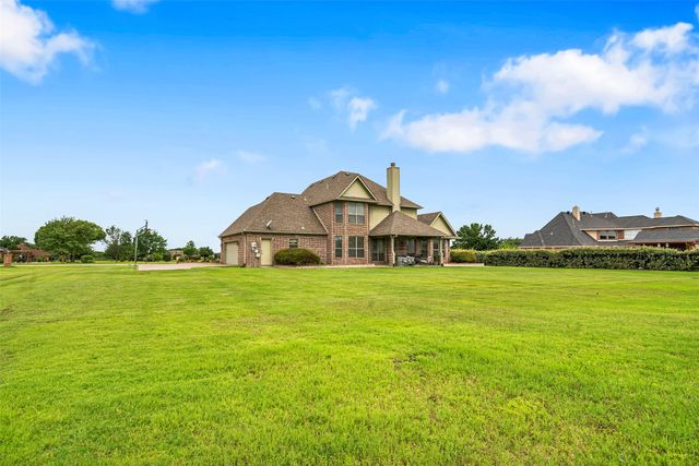156 Buckskin Drive, Van Alstyne, TX 75495