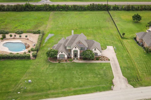 156 Buckskin Drive, Van Alstyne, TX 75495