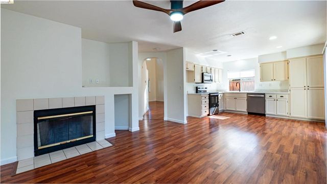 1548 Freed Cir, Pittsburg, CA 94565