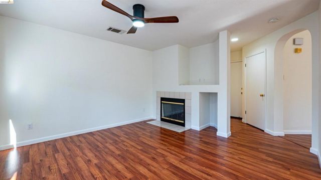 1548 Freed Cir, Pittsburg, CA 94565