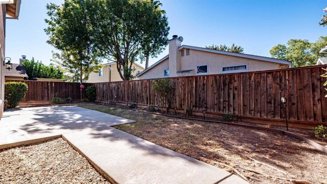 1548 Freed Cir, Pittsburg, CA 94565