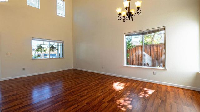 1548 Freed Cir, Pittsburg, CA 94565